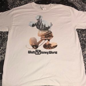 Large Disney world shirt